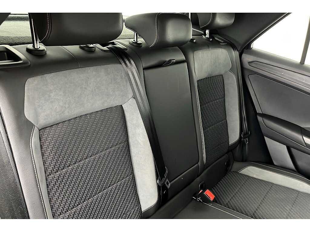 Volkswagen T-Roc R-Line 2.0 TDI 150PS 7-speed DSG 5 Door
